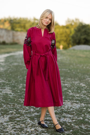 Raspberry Dress With Ethnic Ornament On The Sleeves