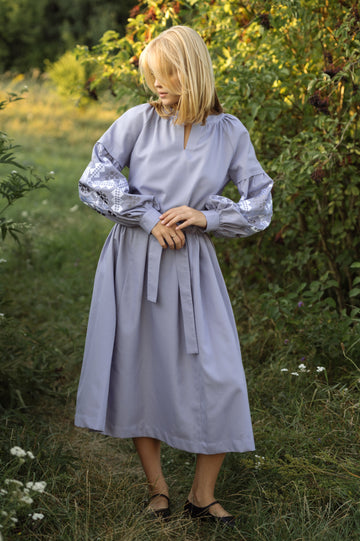 Lilac Dress With Ethnic Ornament On The Sleeves