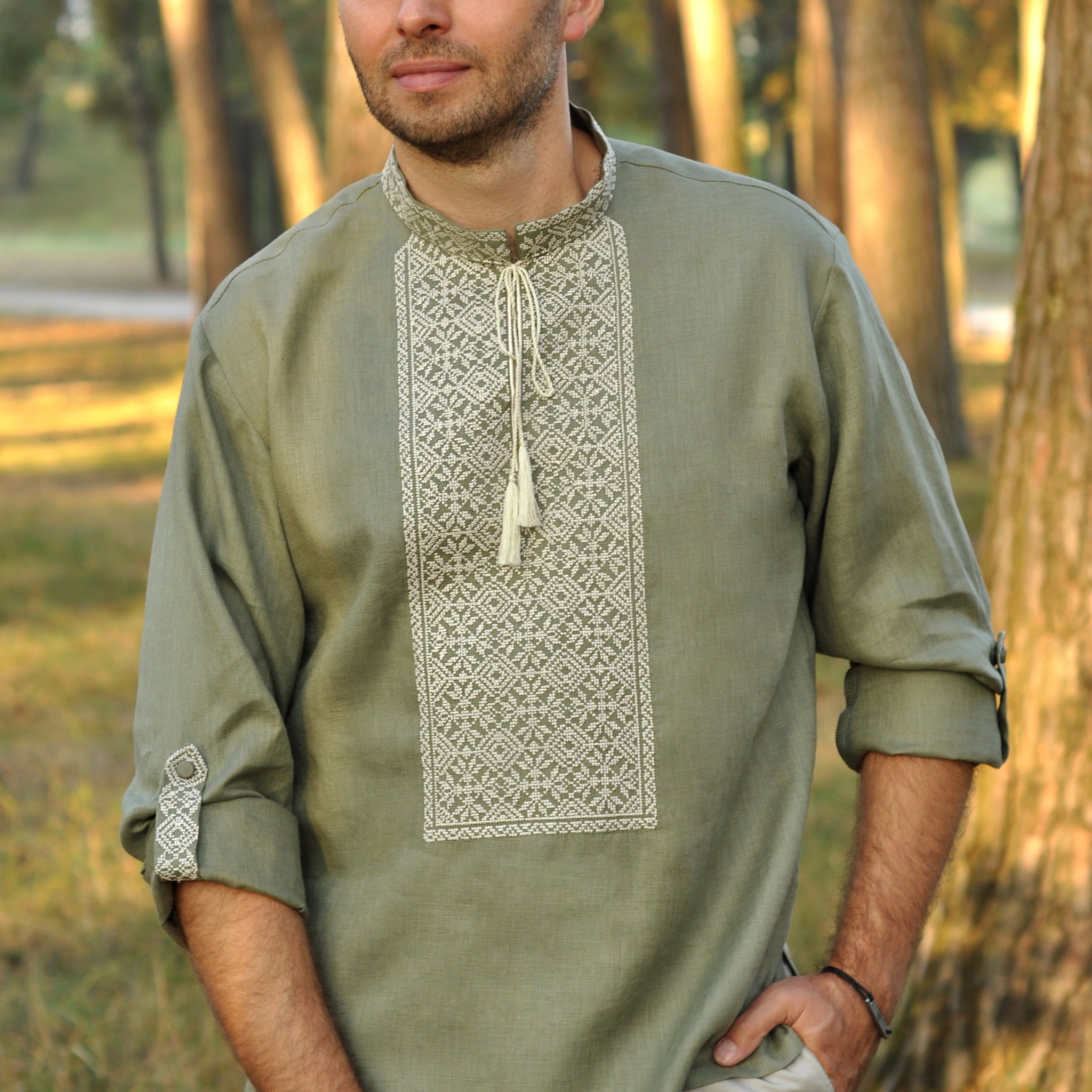 Men's Embroidered Shirt Made Of Natural Linen In Khaki Color