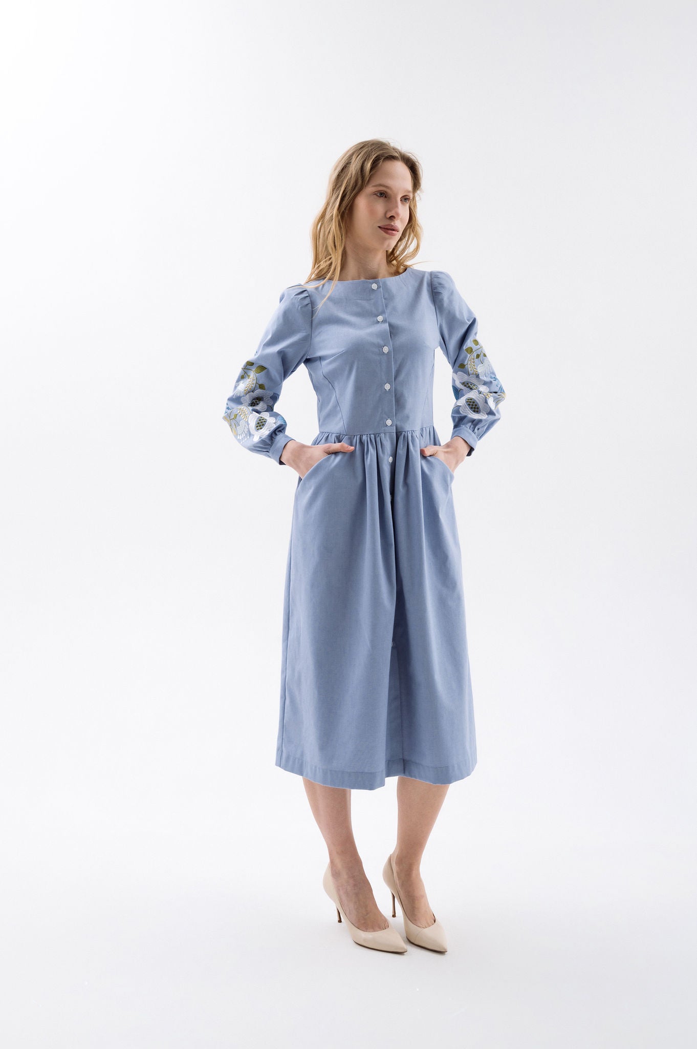 Dress With Embroidered Flowers In Shades Of Sky Blue Ornament