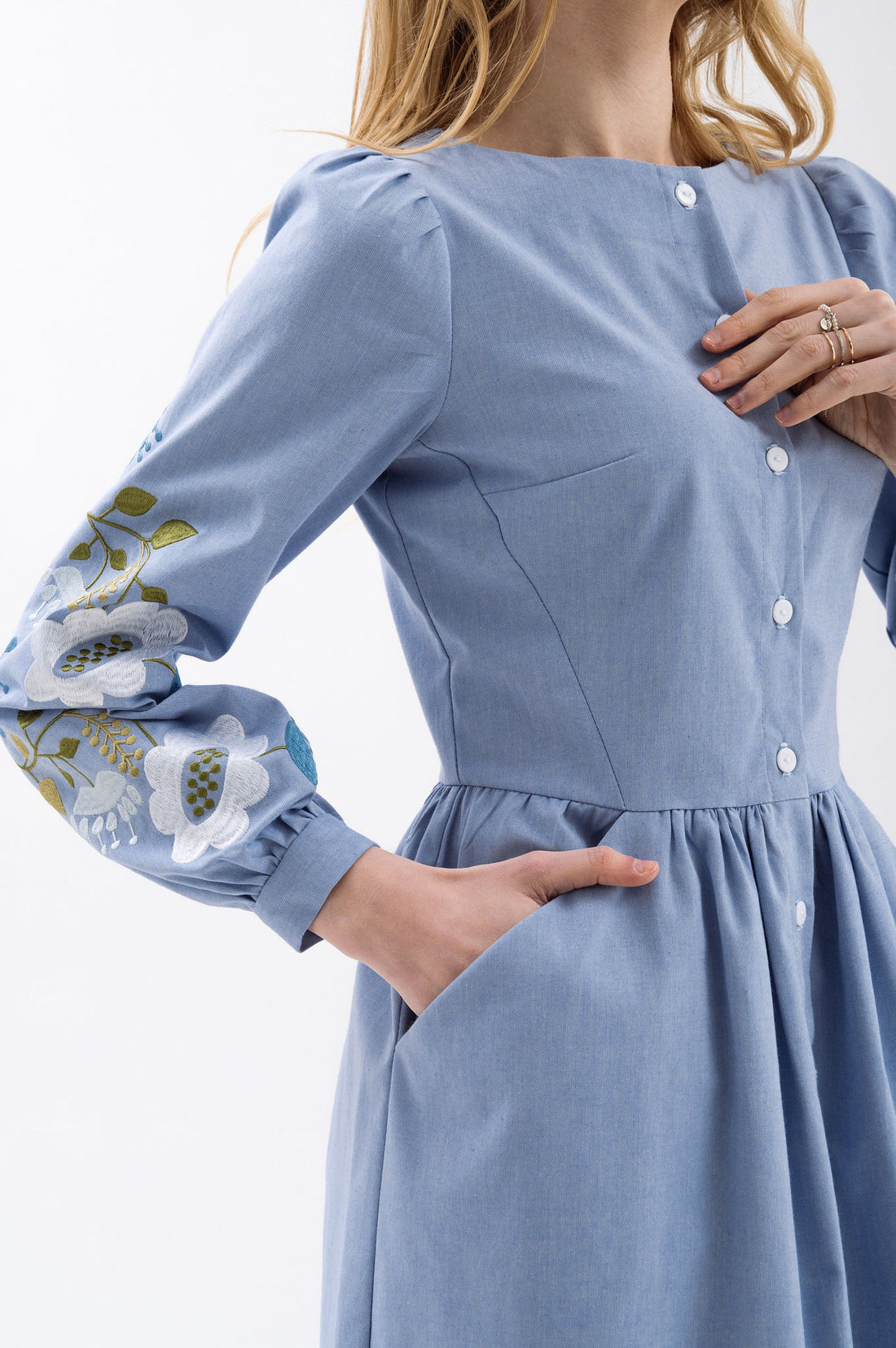 Dress With Embroidered Flowers In Shades Of Sky Blue Ornament