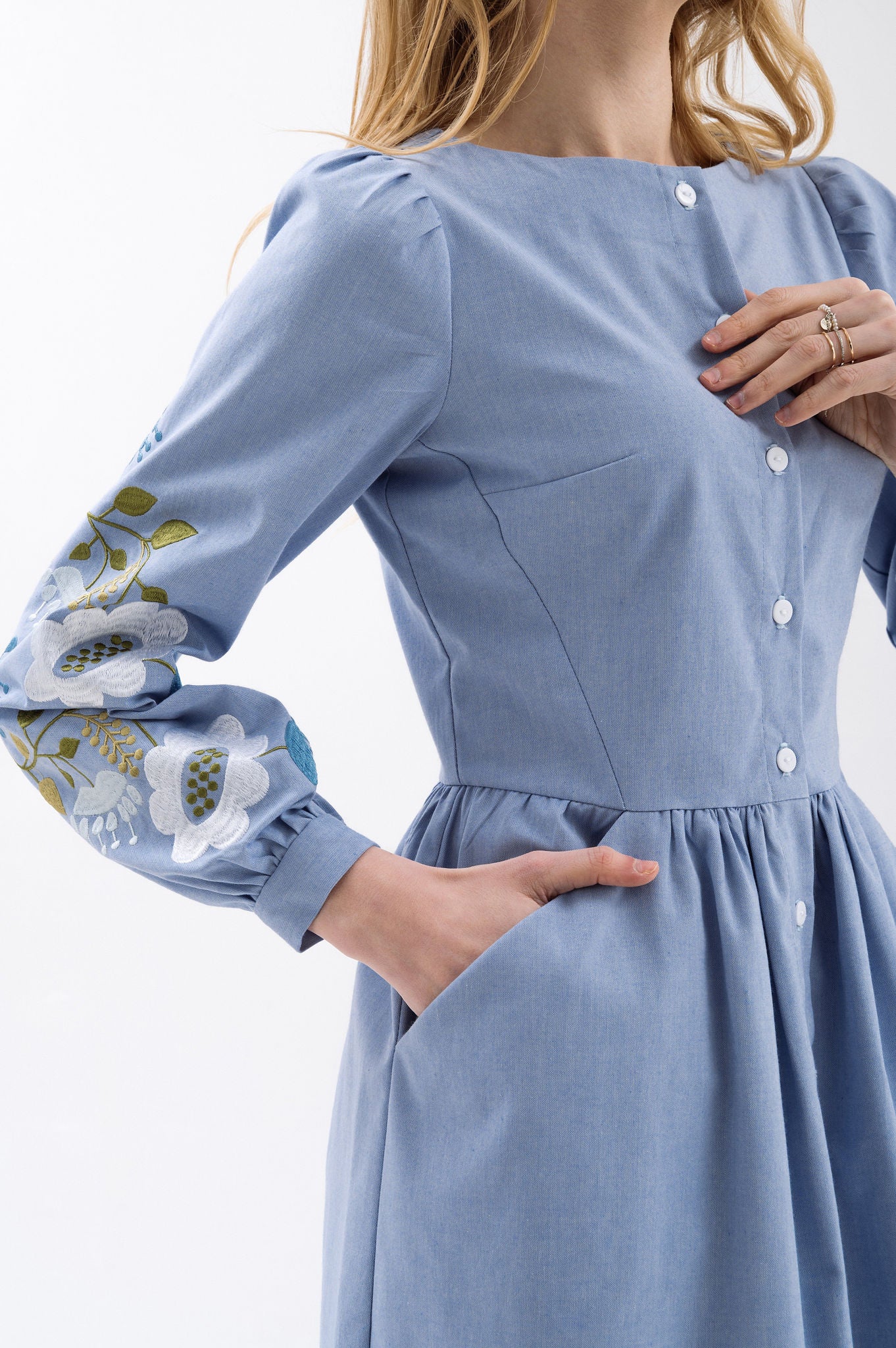 Dress With Embroidered Flowers In Shades Of Sky Blue Ornament