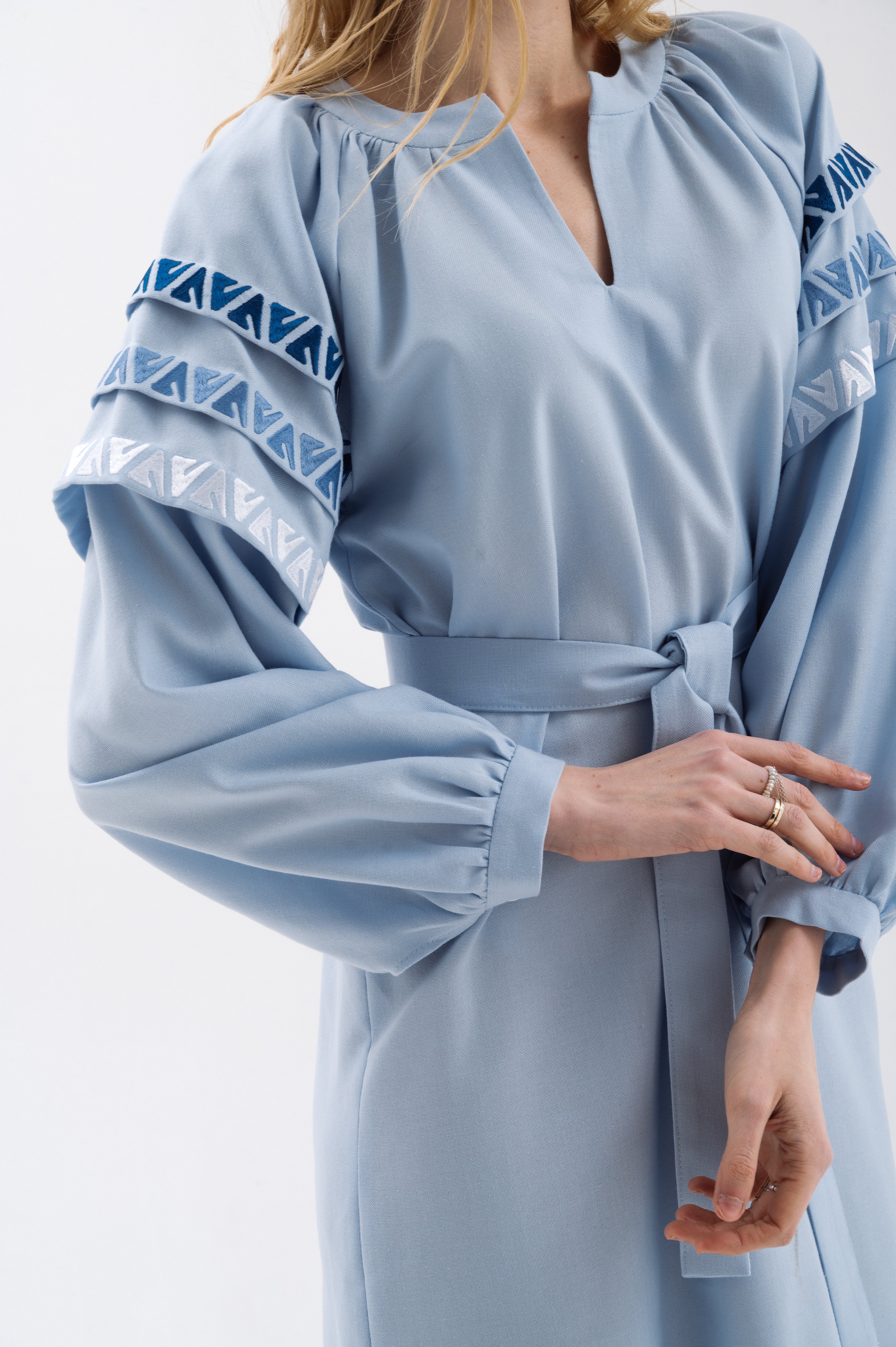 Midi Dress With Graphic Embroidery And Belt