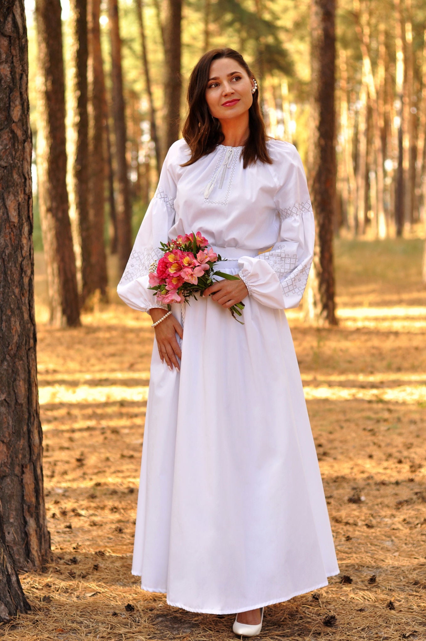 Wedding Dress with Delicate Lace Embroidery Ornament